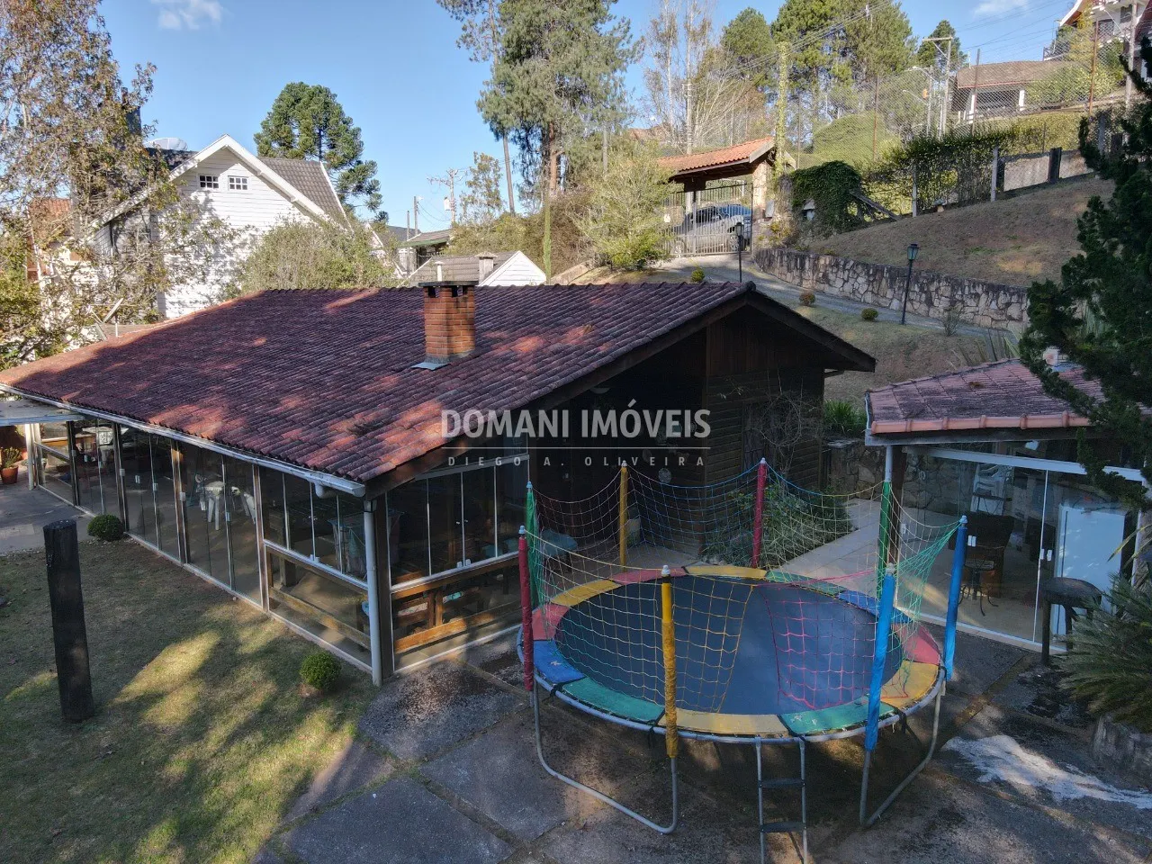 Casa à venda de 1.175 m² em Campos do Jordão, SP, Brasil