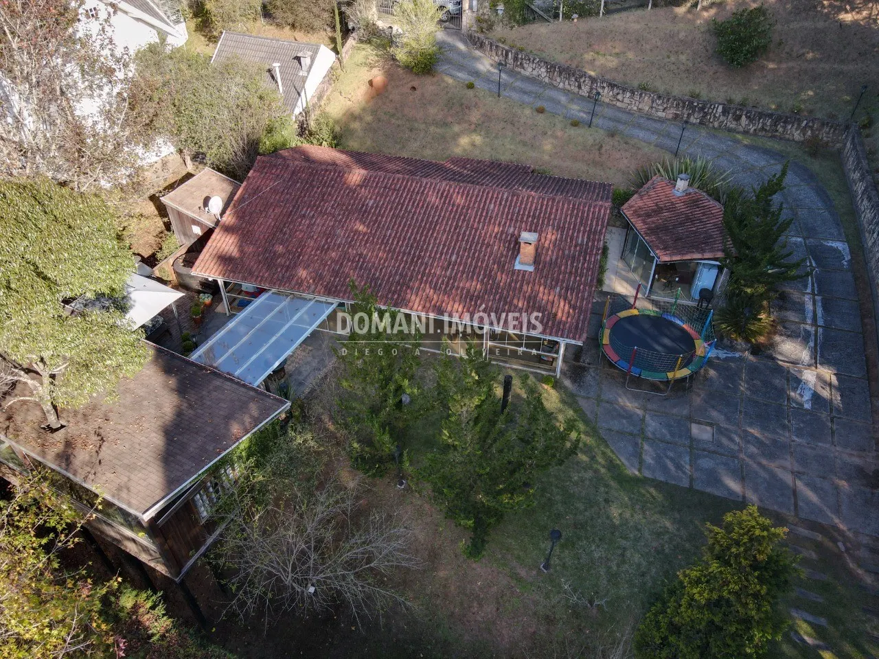 Casa à venda de 1.175 m² em Campos do Jordão, SP, Brasil