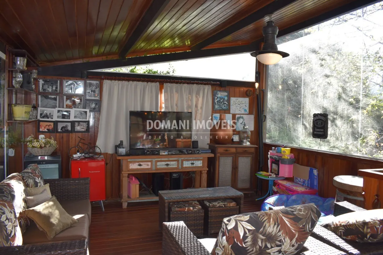 Casa à venda de 1.175 m² em Campos do Jordão, SP, Brasil