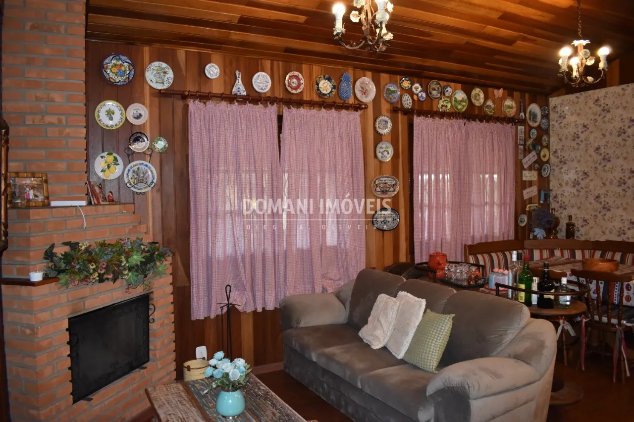 Casa à venda de 1.175 m² em Campos do Jordão, SP, Brasil