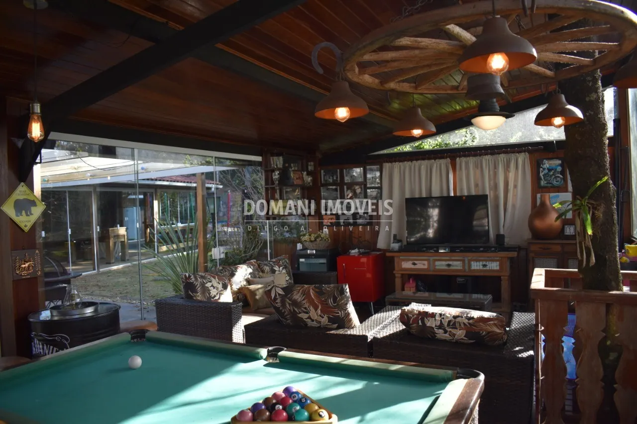 Casa à venda de 1.175 m² em Campos do Jordão, SP, Brasil