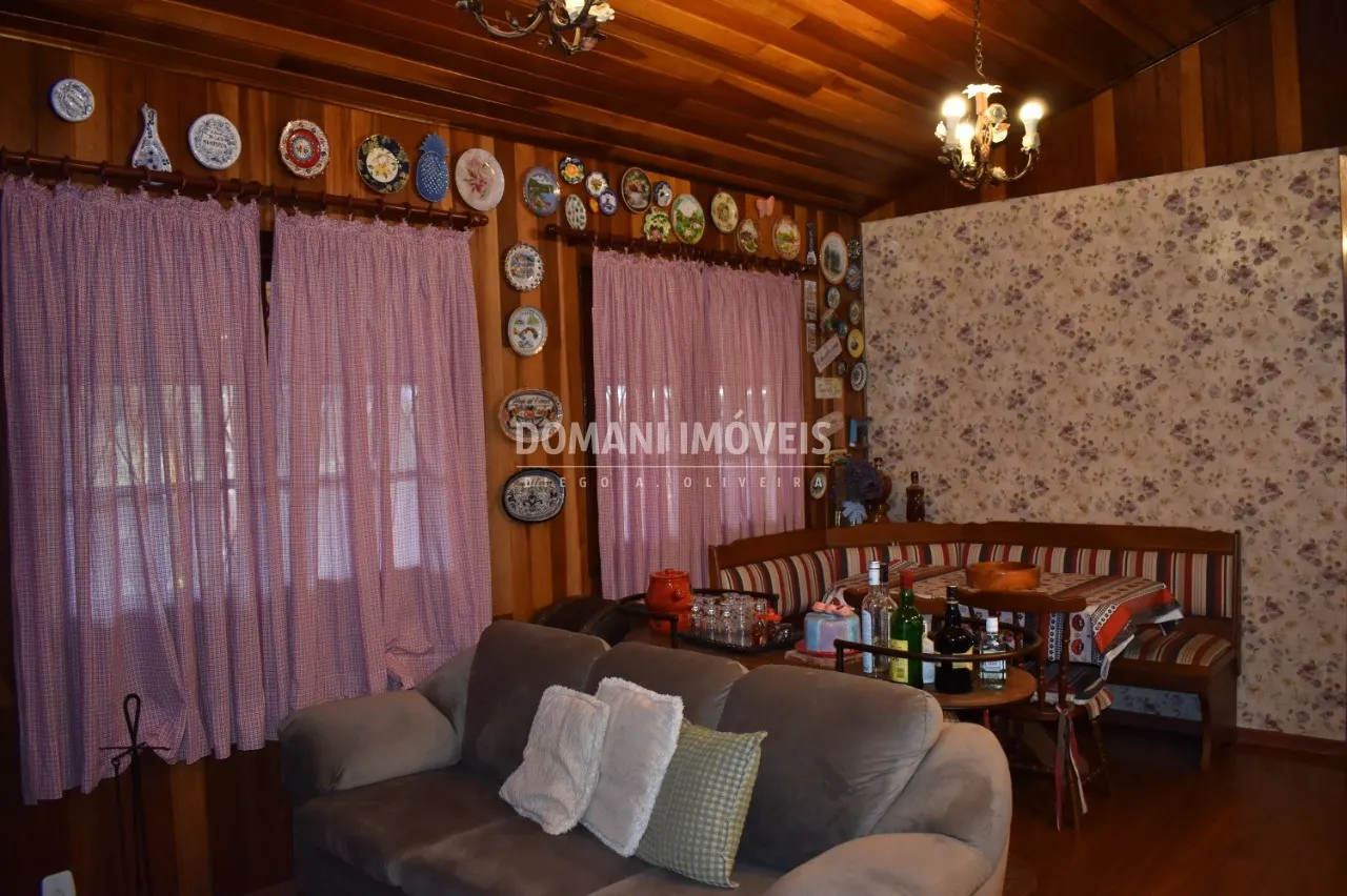 Casa à venda de 1.175 m² em Campos do Jordão, SP, Brasil