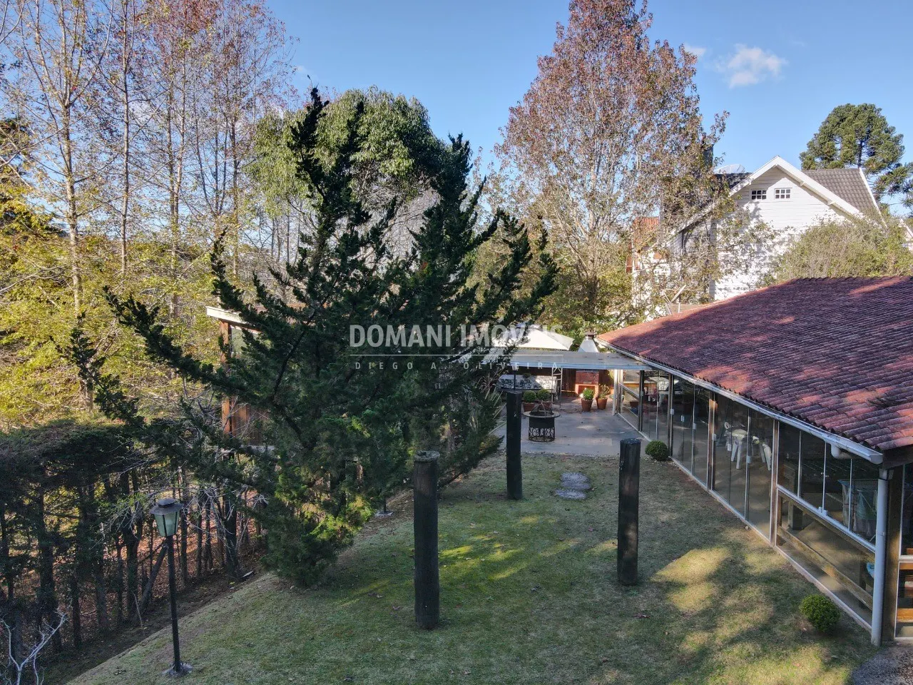 Casa à venda de 1.175 m² em Campos do Jordão, SP, Brasil