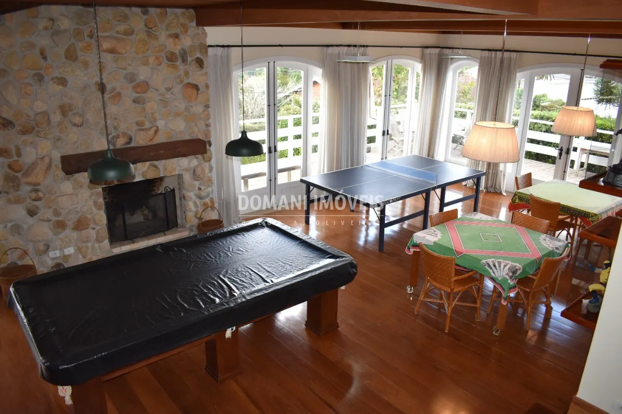 Casa à venda de 2.730 m² em Campos do Jordão, SP, Brasil