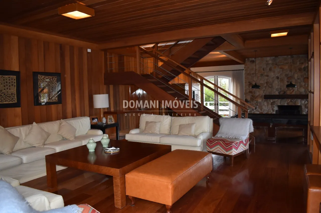 Casa à venda de 2.730 m² em Campos do Jordão, SP, Brasil