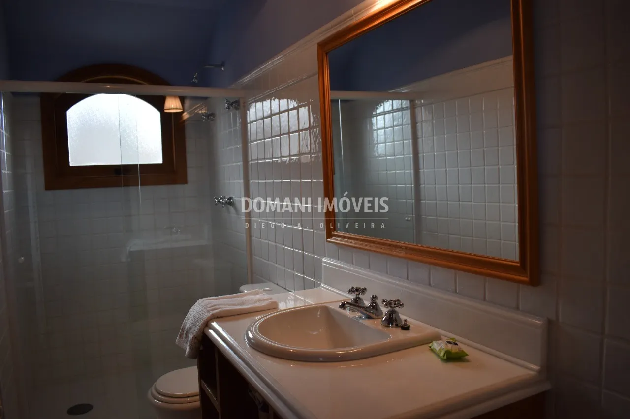 Casa à venda de 2.730 m² em Campos do Jordão, SP, Brasil