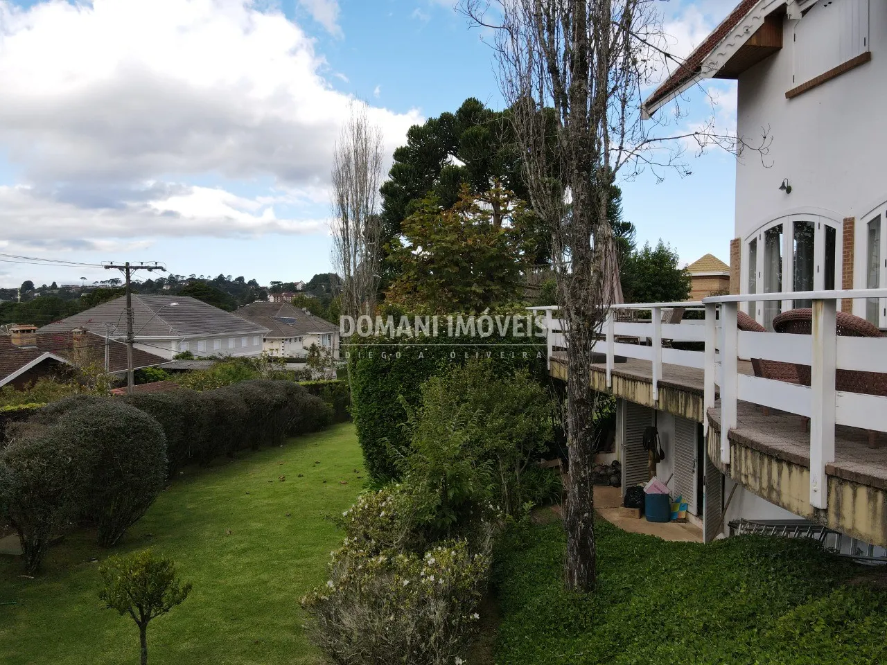 Casa à venda de 2.730 m² em Campos do Jordão, SP, Brasil