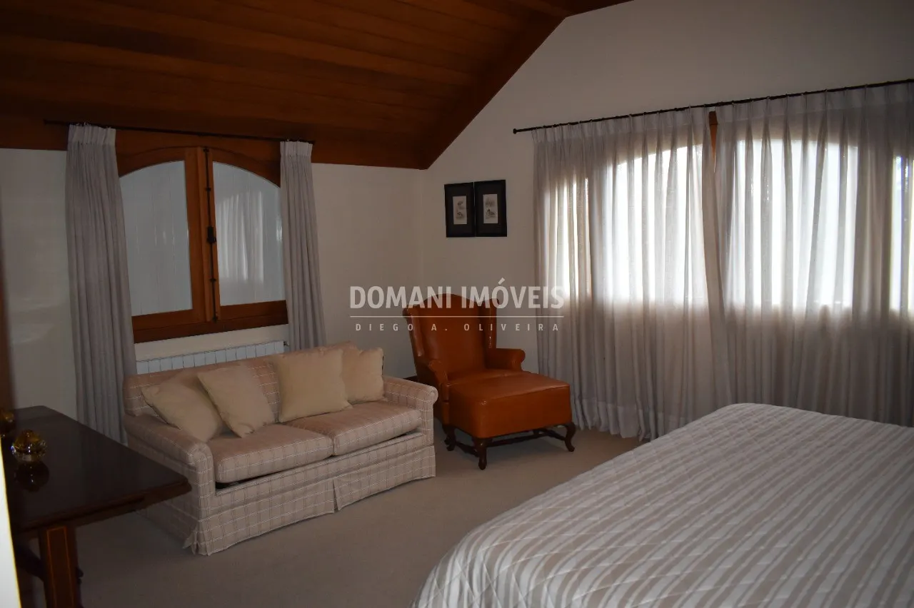 Casa à venda de 2.730 m² em Campos do Jordão, SP, Brasil