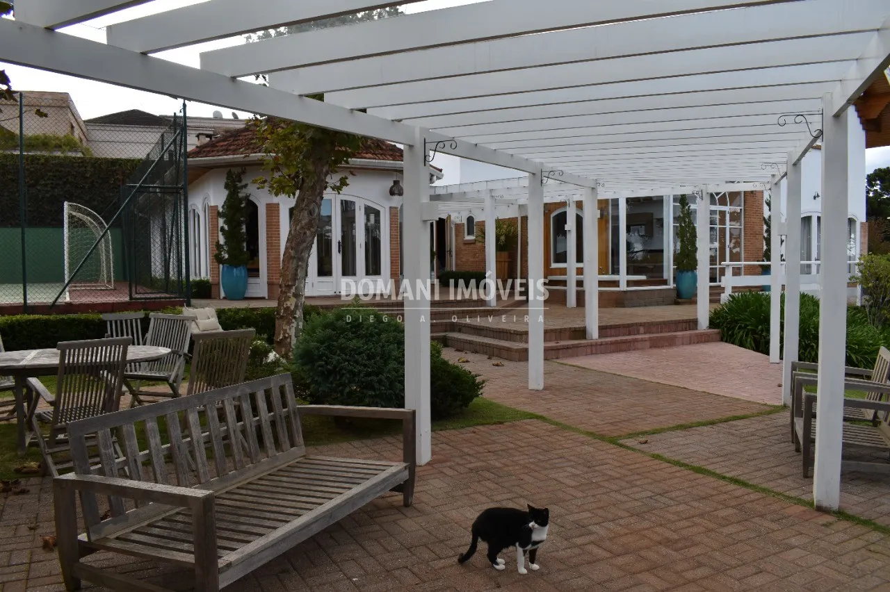 Casa à venda de 2.730 m² em Campos do Jordão, SP, Brasil