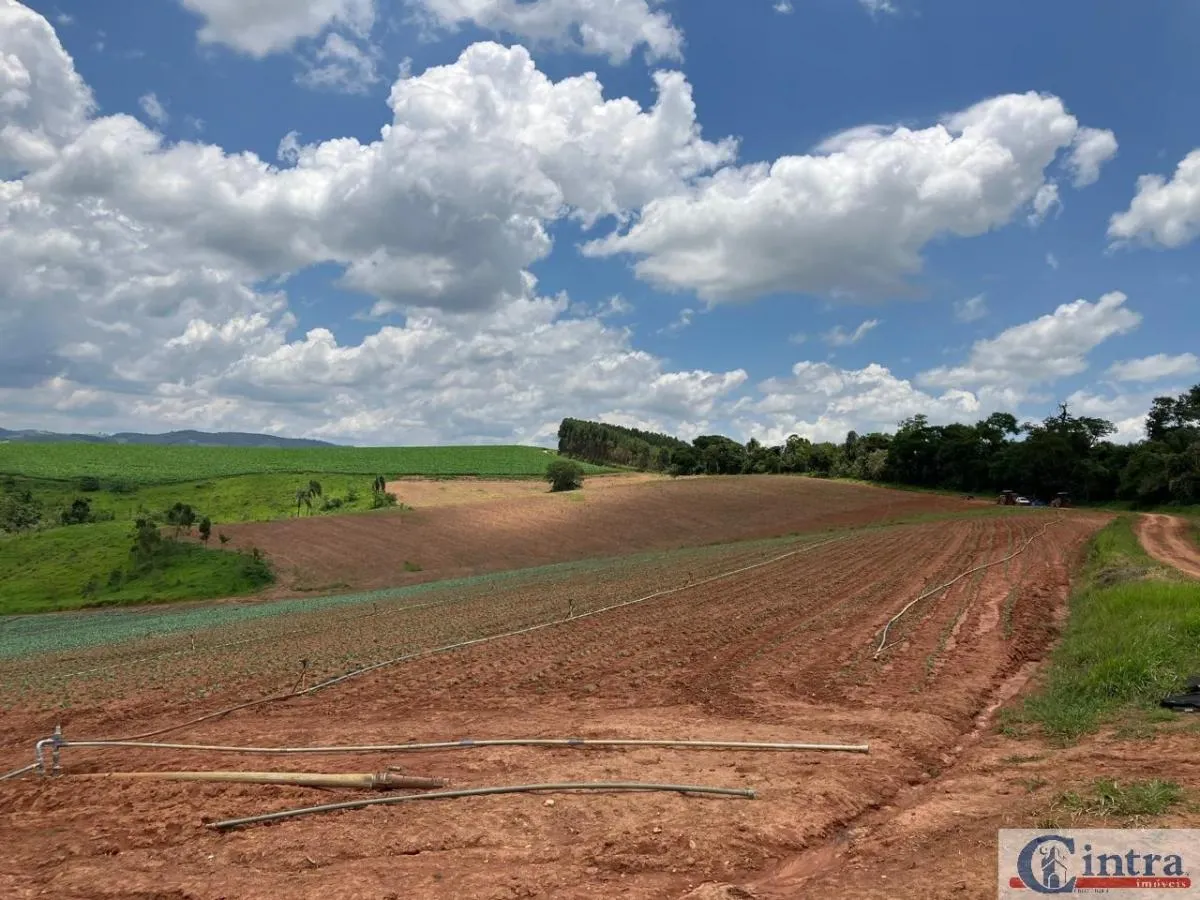 Fazenda à venda de 51 ha em Tuiuti, SP, Brasil
