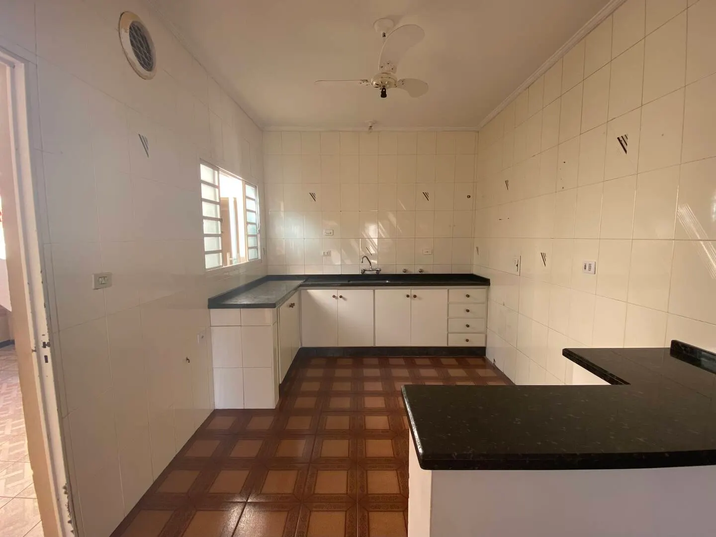 Casa à venda de 240 m² em Piraju, SP, Brasil