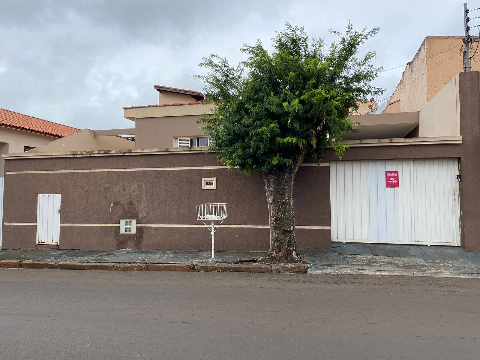 Casa à venda de 240 m² em Piraju, SP, Brasil
