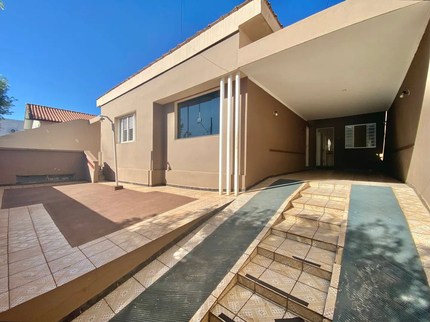 Casa à venda de 240 m² em Piraju, SP, Brasil
