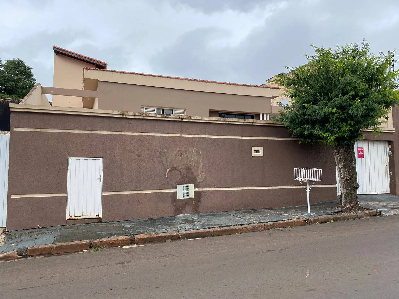 Casa à venda de 240 m² em Piraju, SP, Brasil