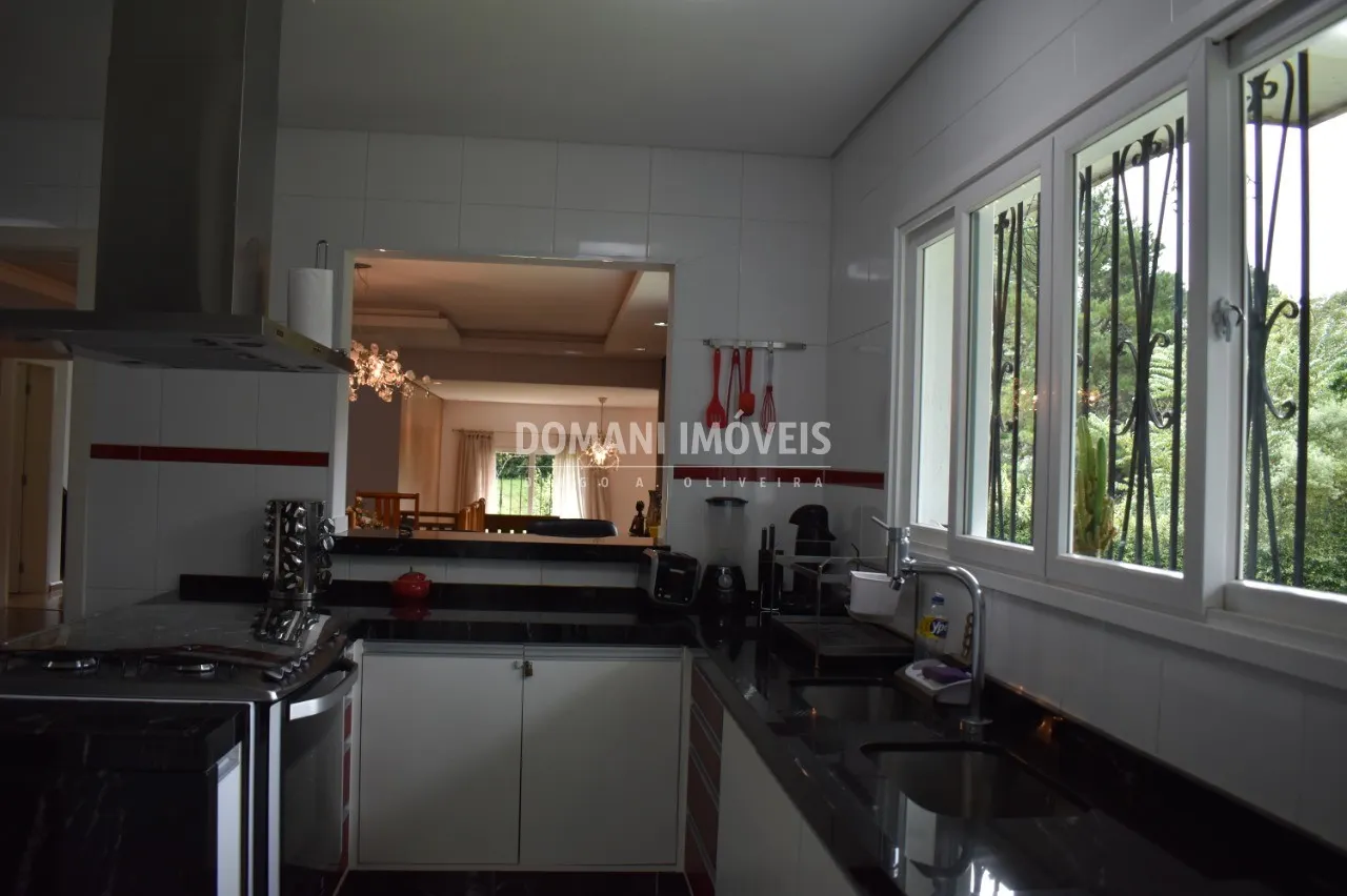 Casa à venda de 1.060 m² em Campos do Jordão, SP, Brasil
