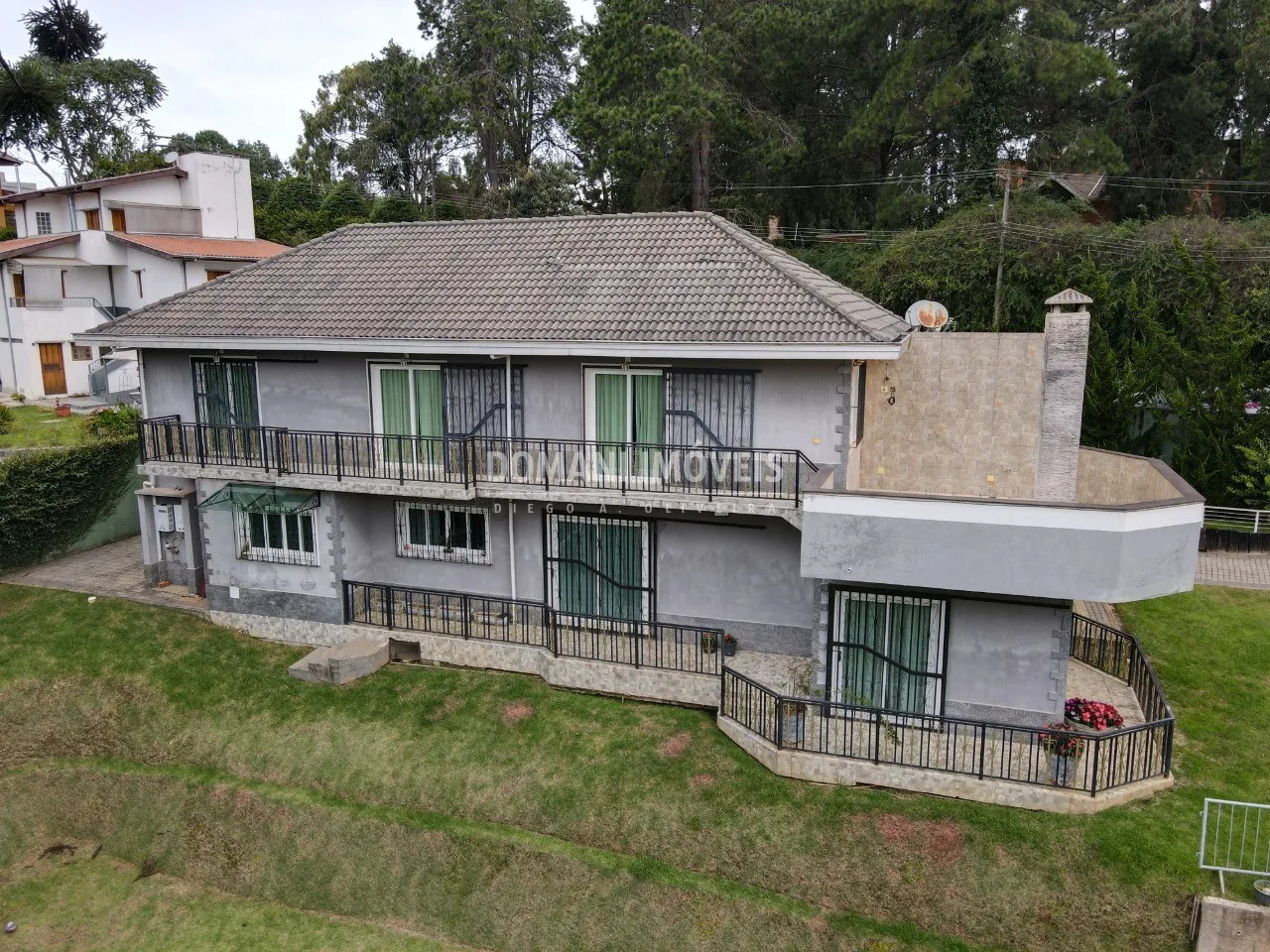 Casa à venda de 1.060 m² em Campos do Jordão, SP, Brasil