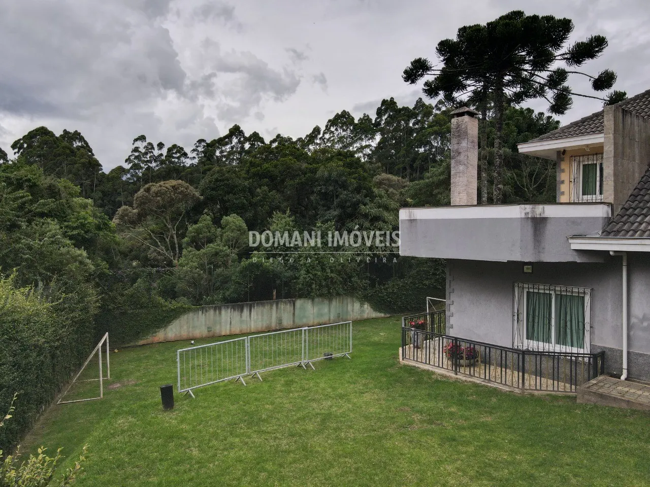 Casa à venda de 1.060 m² em Campos do Jordão, SP, Brasil