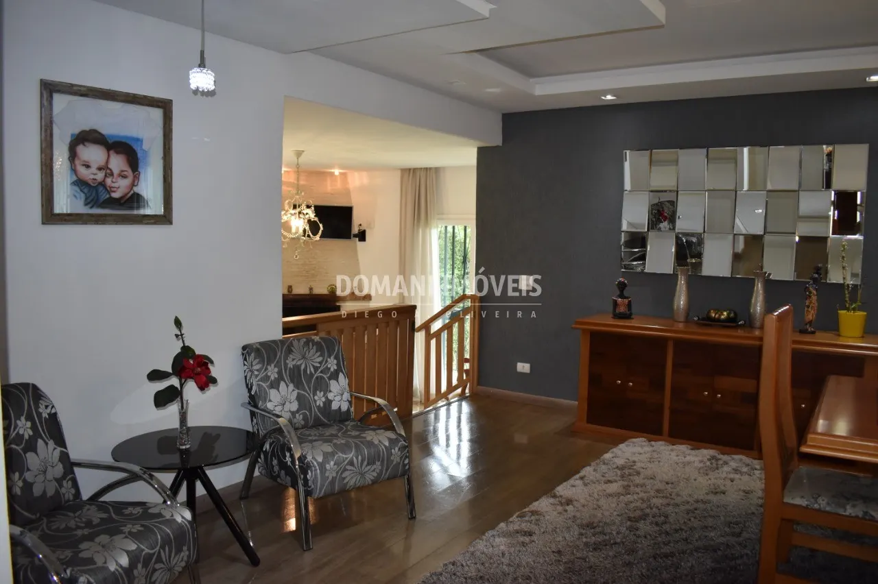 Casa à venda de 1.060 m² em Campos do Jordão, SP, Brasil