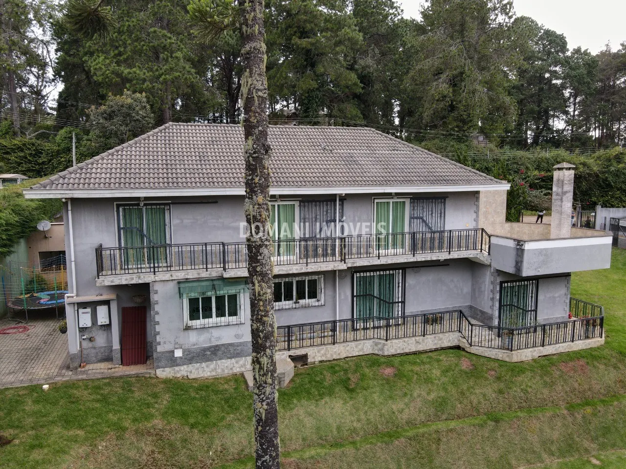 Casa à venda de 1.060 m² em Campos do Jordão, SP, Brasil