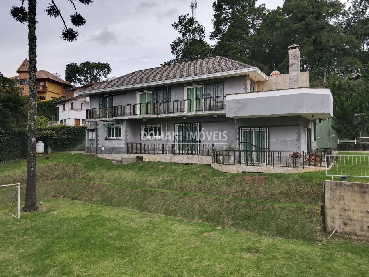 Casa à venda de 1.060 m² em Campos do Jordão, SP, Brasil
