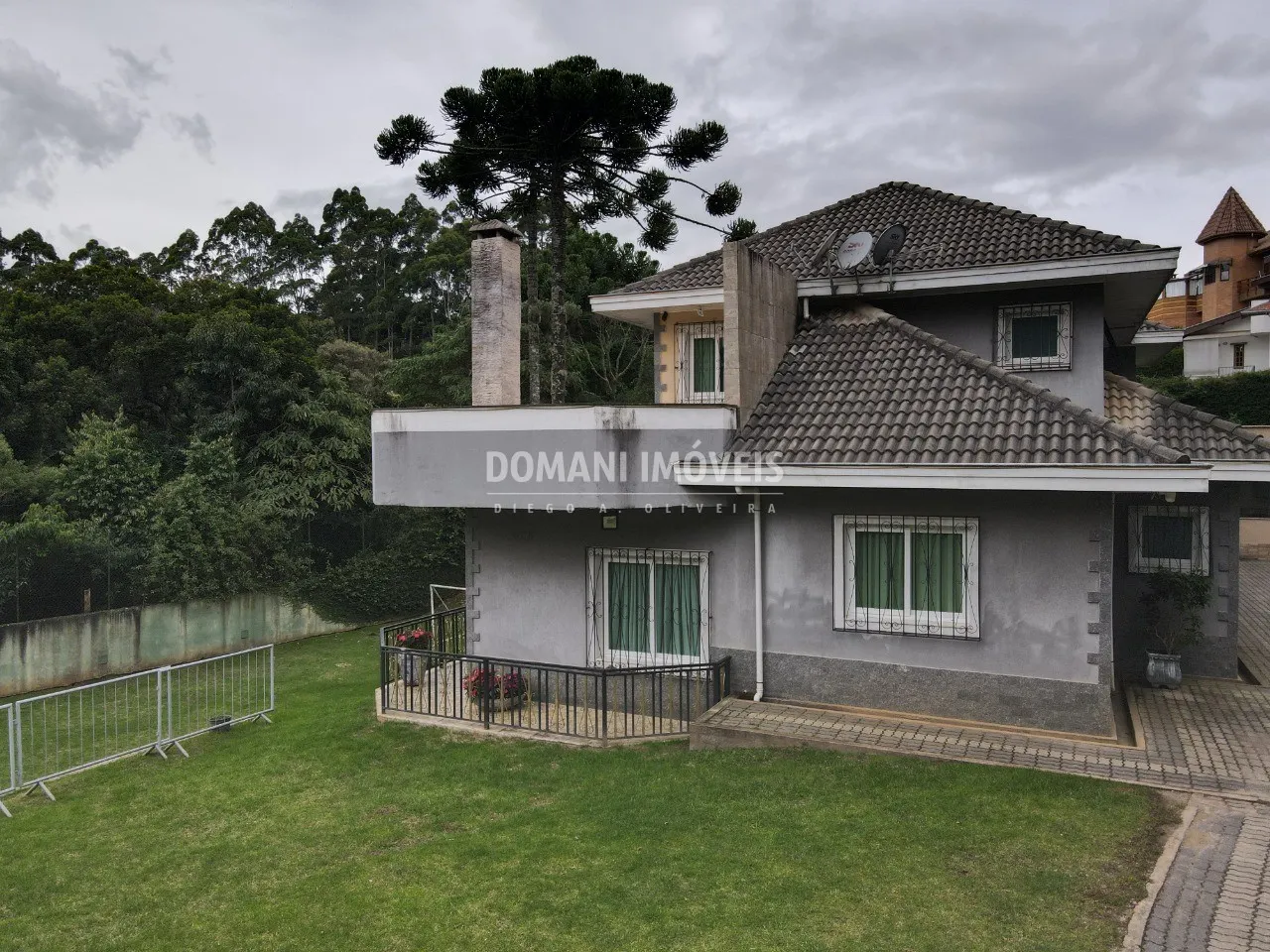Casa à venda de 1.060 m² em Campos do Jordão, SP, Brasil
