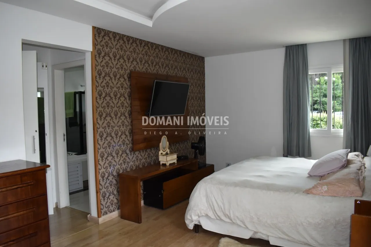 Casa à venda de 1.060 m² em Campos do Jordão, SP, Brasil