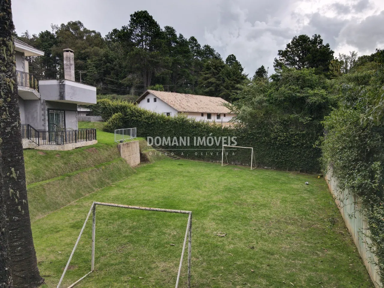 Casa à venda de 1.060 m² em Campos do Jordão, SP, Brasil