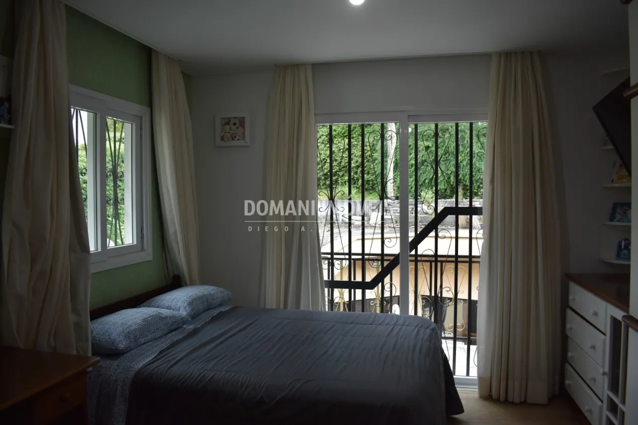 Casa à venda de 1.060 m² em Campos do Jordão, SP, Brasil