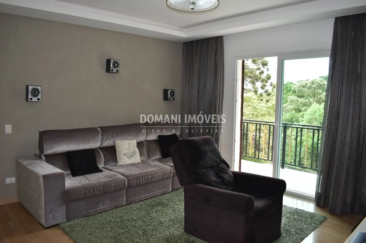 Casa à venda de 1.060 m² em Campos do Jordão, SP, Brasil