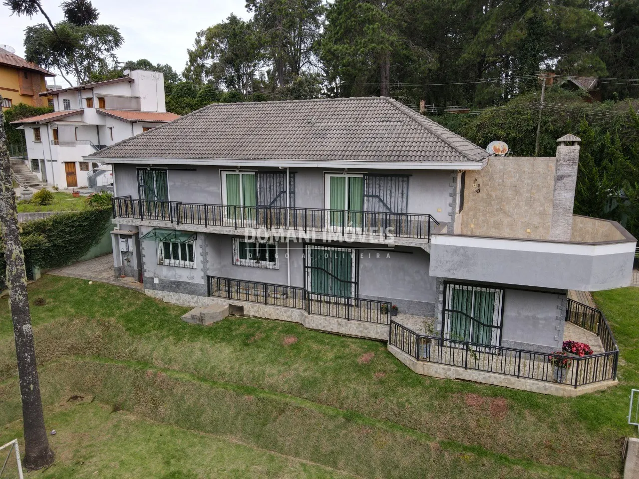 Casa à venda de 1.060 m² em Campos do Jordão, SP, Brasil