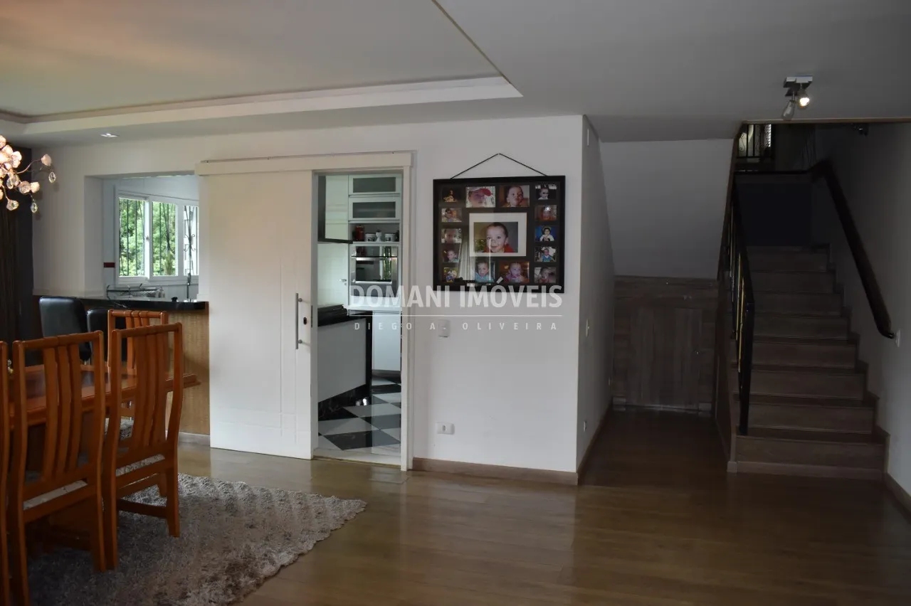 Casa à venda de 1.060 m² em Campos do Jordão, SP, Brasil