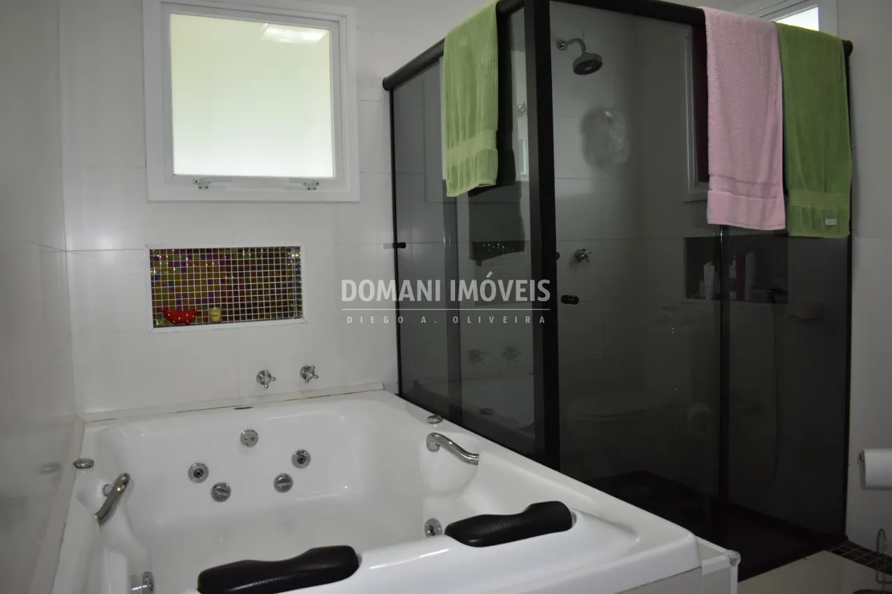 Casa à venda de 1.060 m² em Campos do Jordão, SP, Brasil