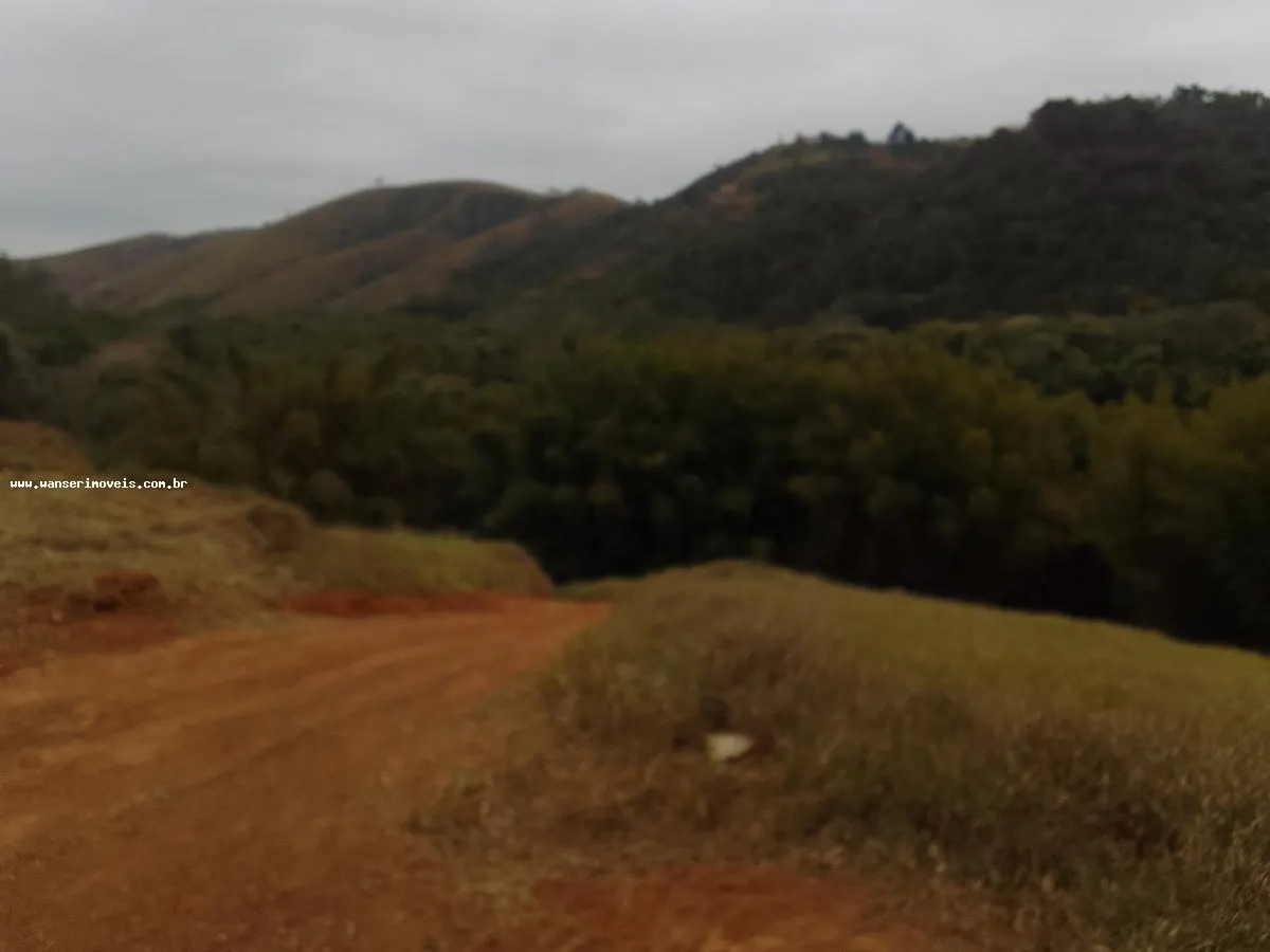 Sítio à venda de 4 ha em São José dos Campos, SP, Brasil