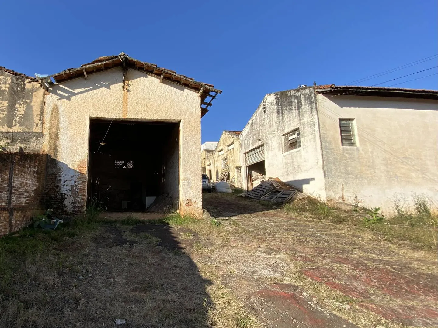 Comercial à venda de 418 m² em Piraju, SP, Brasil