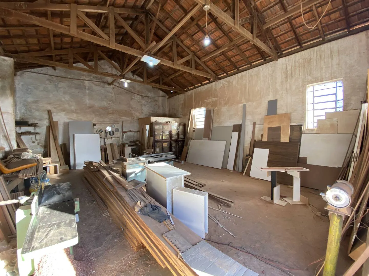 Comercial à venda de 418 m² em Piraju, SP, Brasil