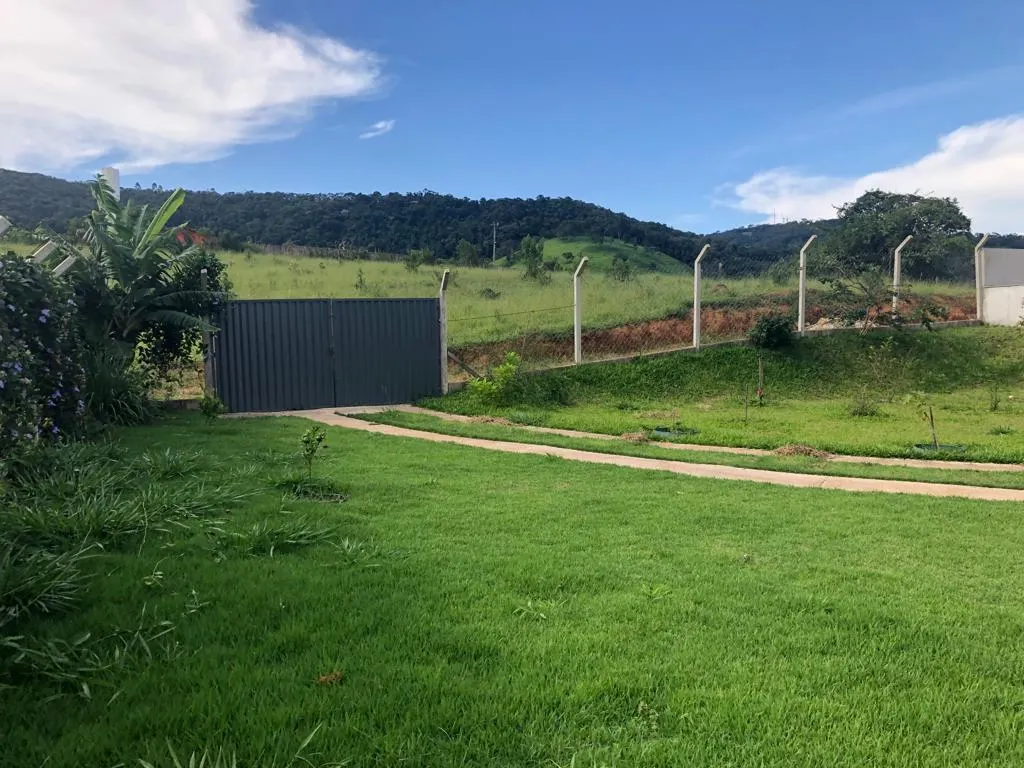 Chácara à venda de 1.000 m² em Pouso Alegre, MG, Brasil