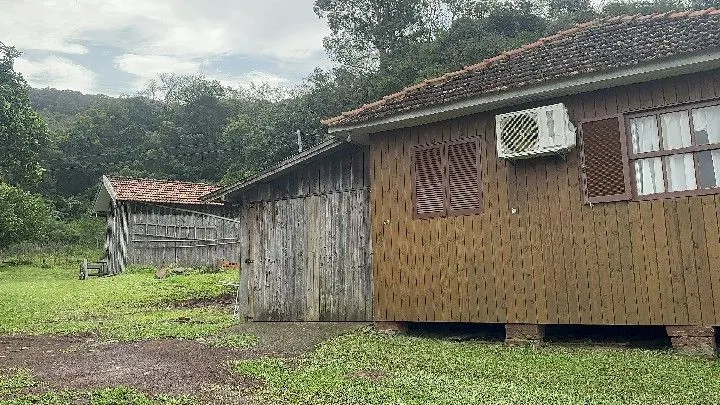 Chácara à venda de 5 ha em Santo Antônio da Patrulha, RS, Brasil