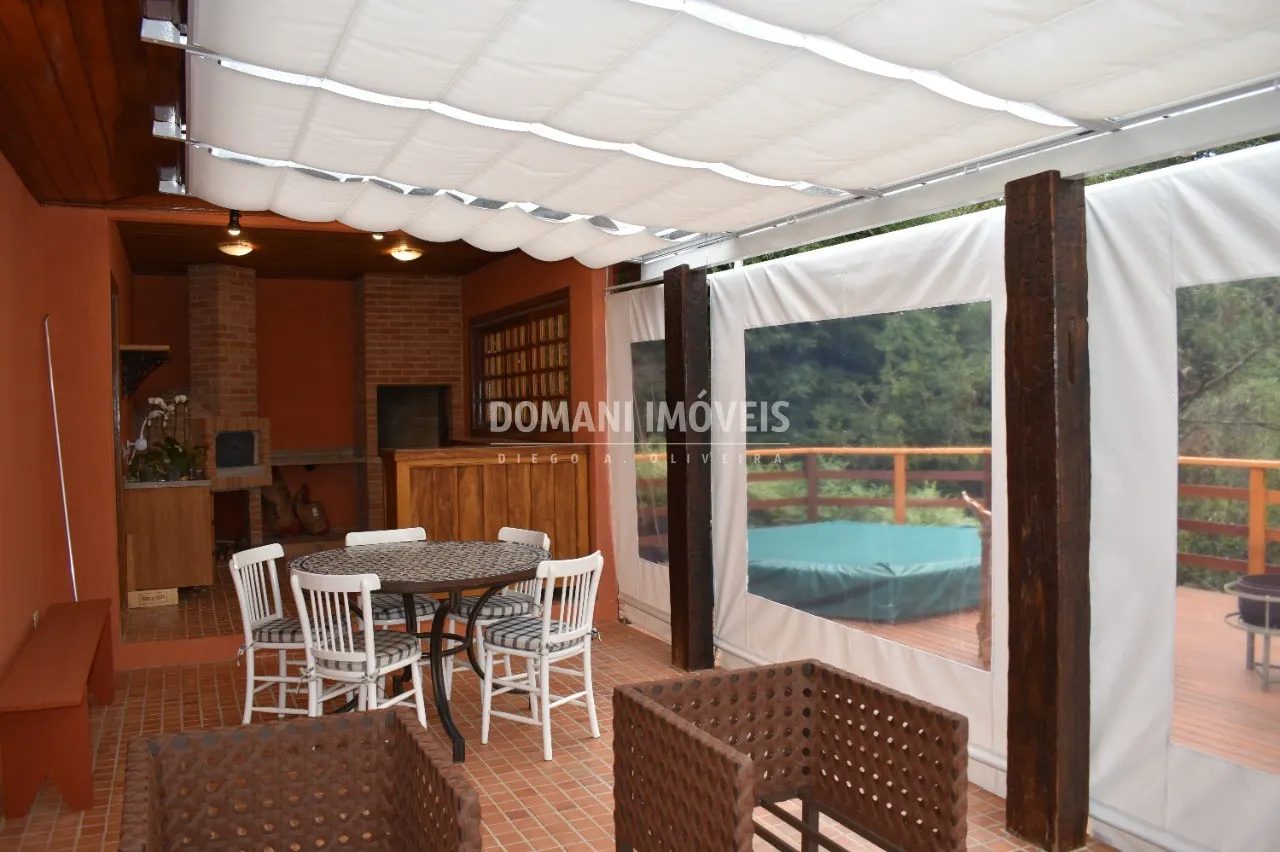 Casa à venda de 1.000 m² em Campos do Jordão, SP, Brasil
