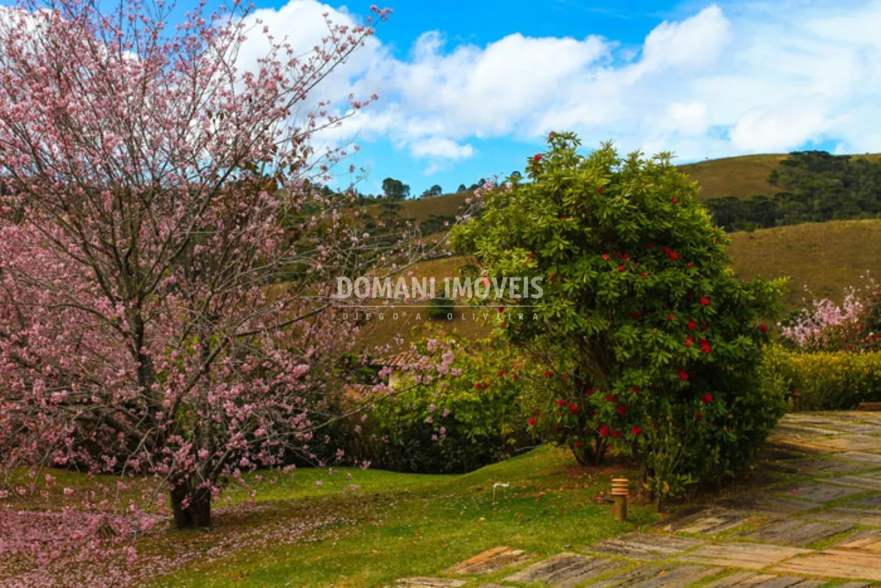 Casa à venda de 1.000 m² em Campos do Jordão, SP, Brasil