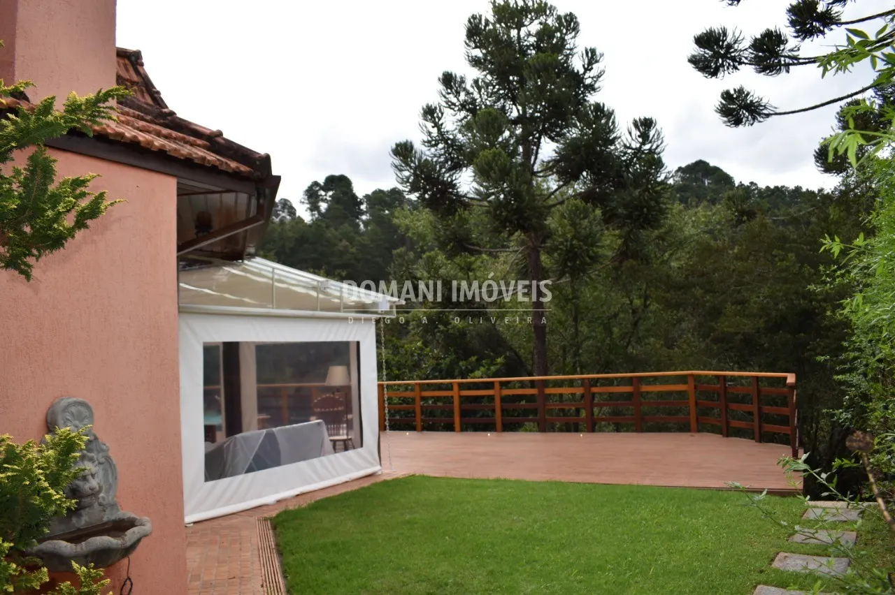 Casa à venda de 1.000 m² em Campos do Jordão, SP, Brasil