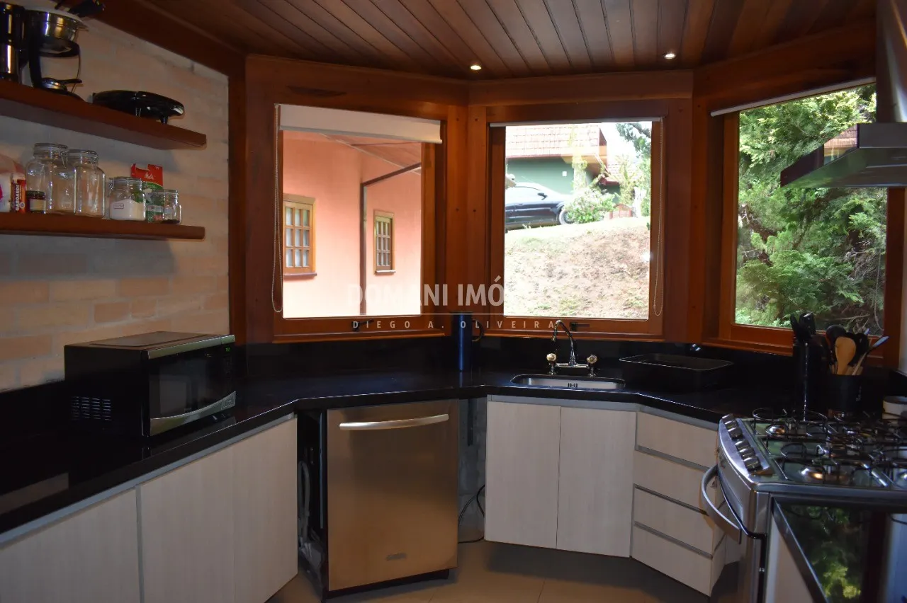 Casa à venda de 1.000 m² em Campos do Jordão, SP, Brasil