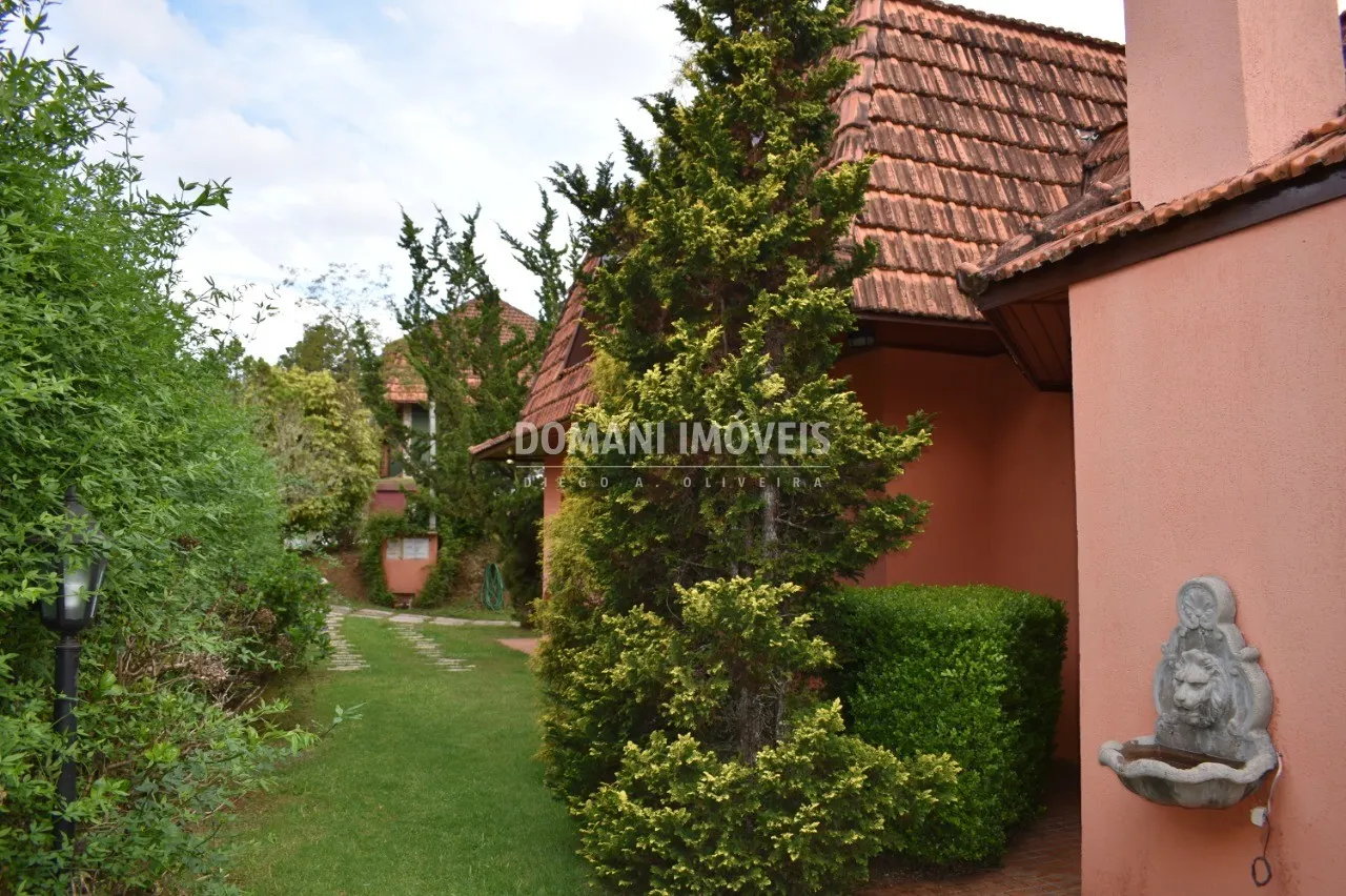 Casa à venda de 1.000 m² em Campos do Jordão, SP, Brasil