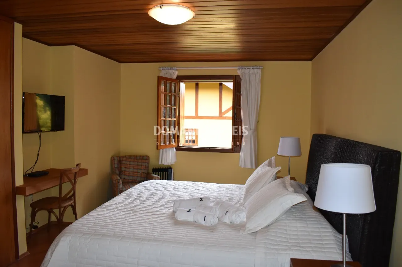 Casa à venda de 1.000 m² em Campos do Jordão, SP, Brasil
