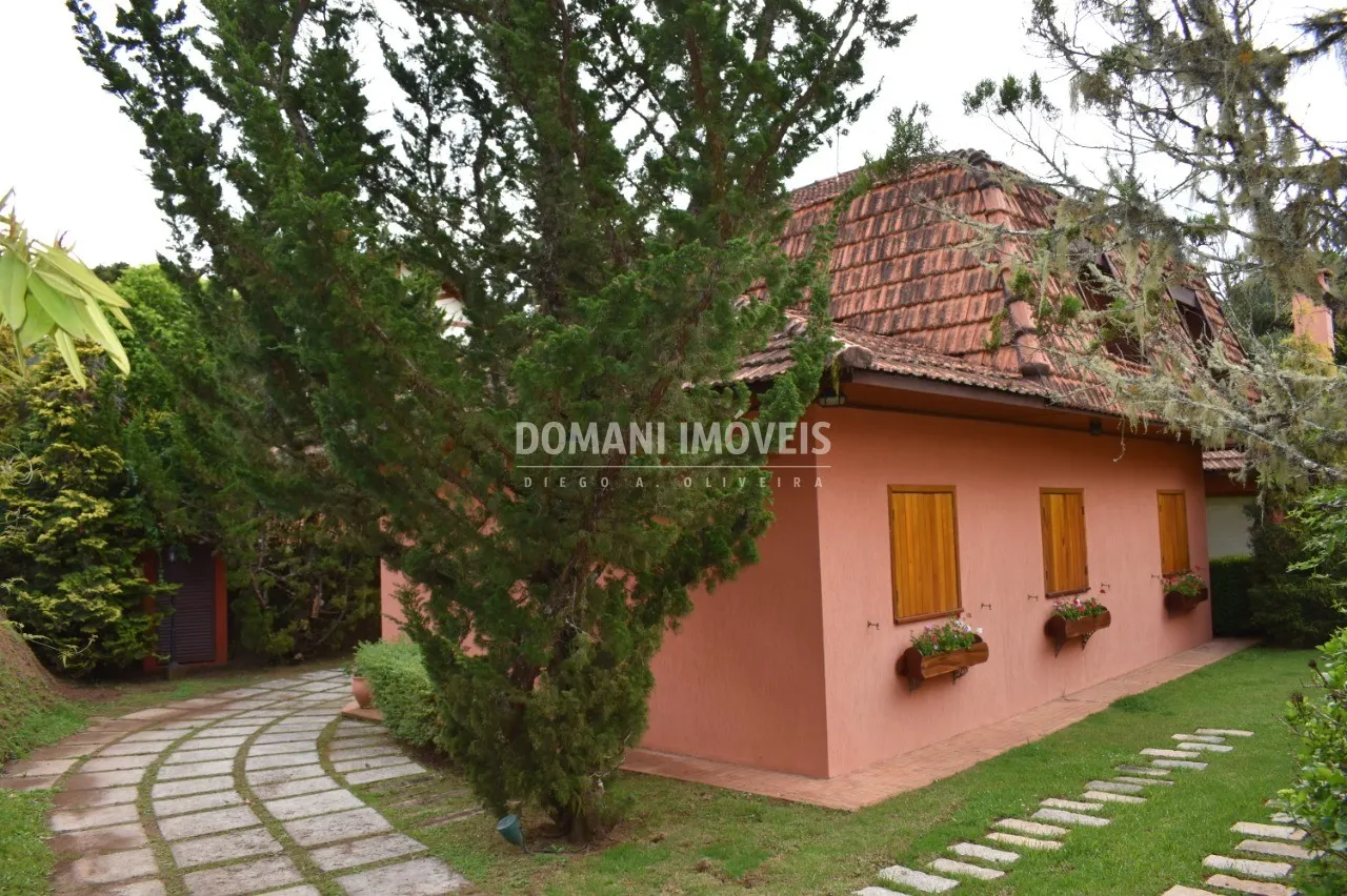 Casa à venda de 1.000 m² em Campos do Jordão, SP, Brasil