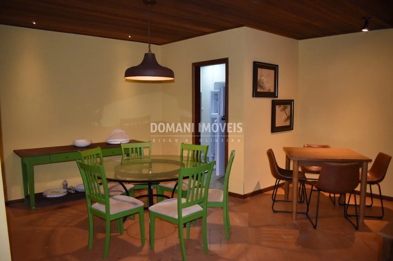 Casa à venda de 1.000 m² em Campos do Jordão, SP, Brasil
