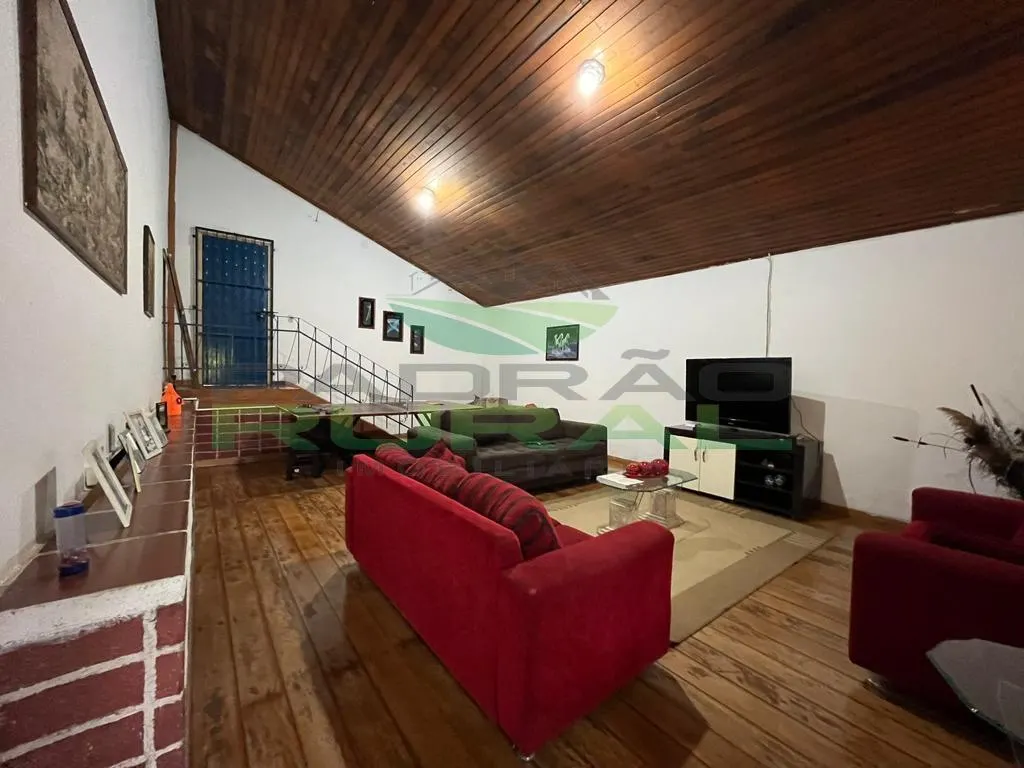 Chácara à venda de 3.000 m² em São Roque, SP, Brasil