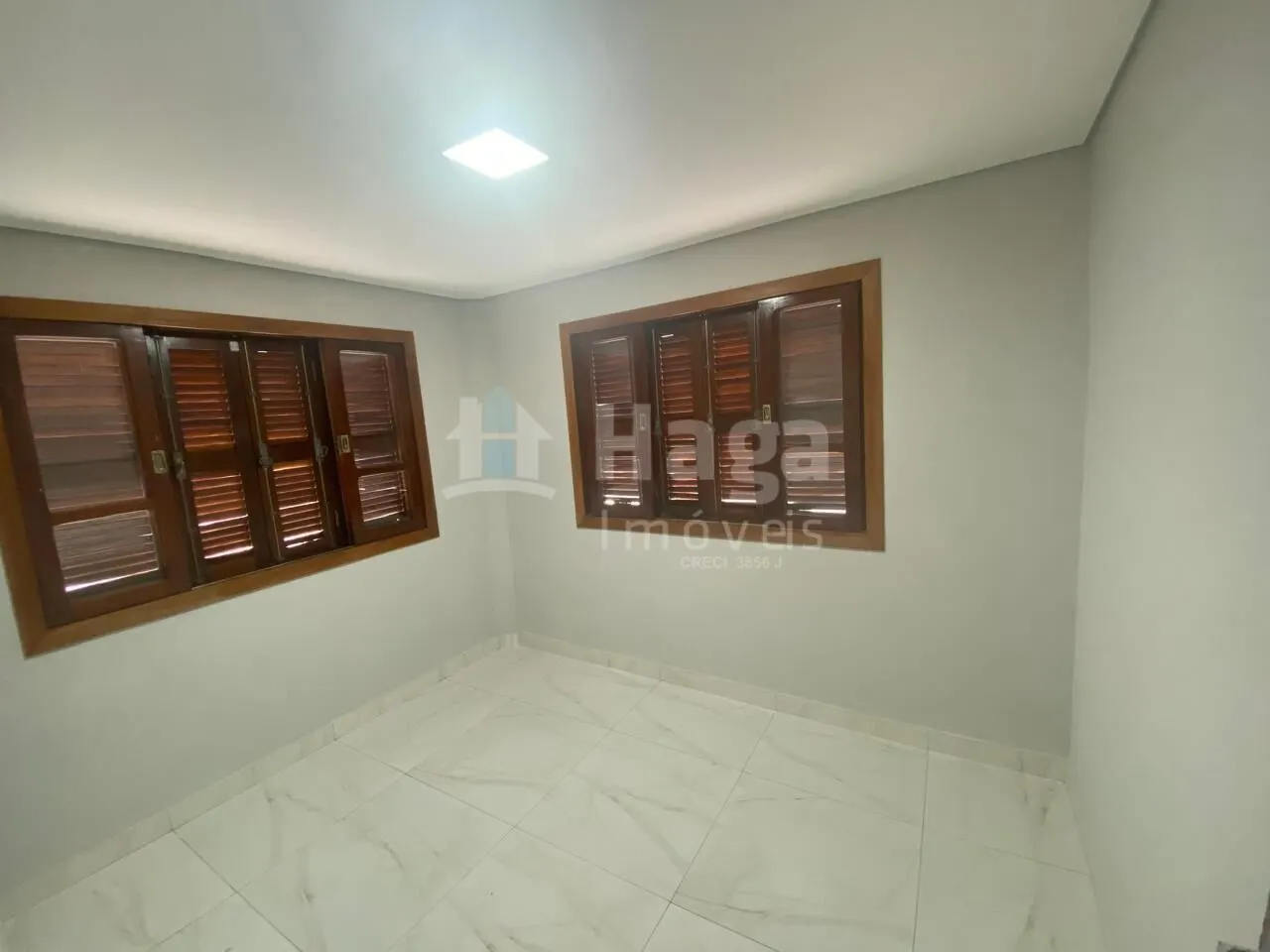 Farm for sale of 1,300 m² in Nova Trento, SC, Brazil