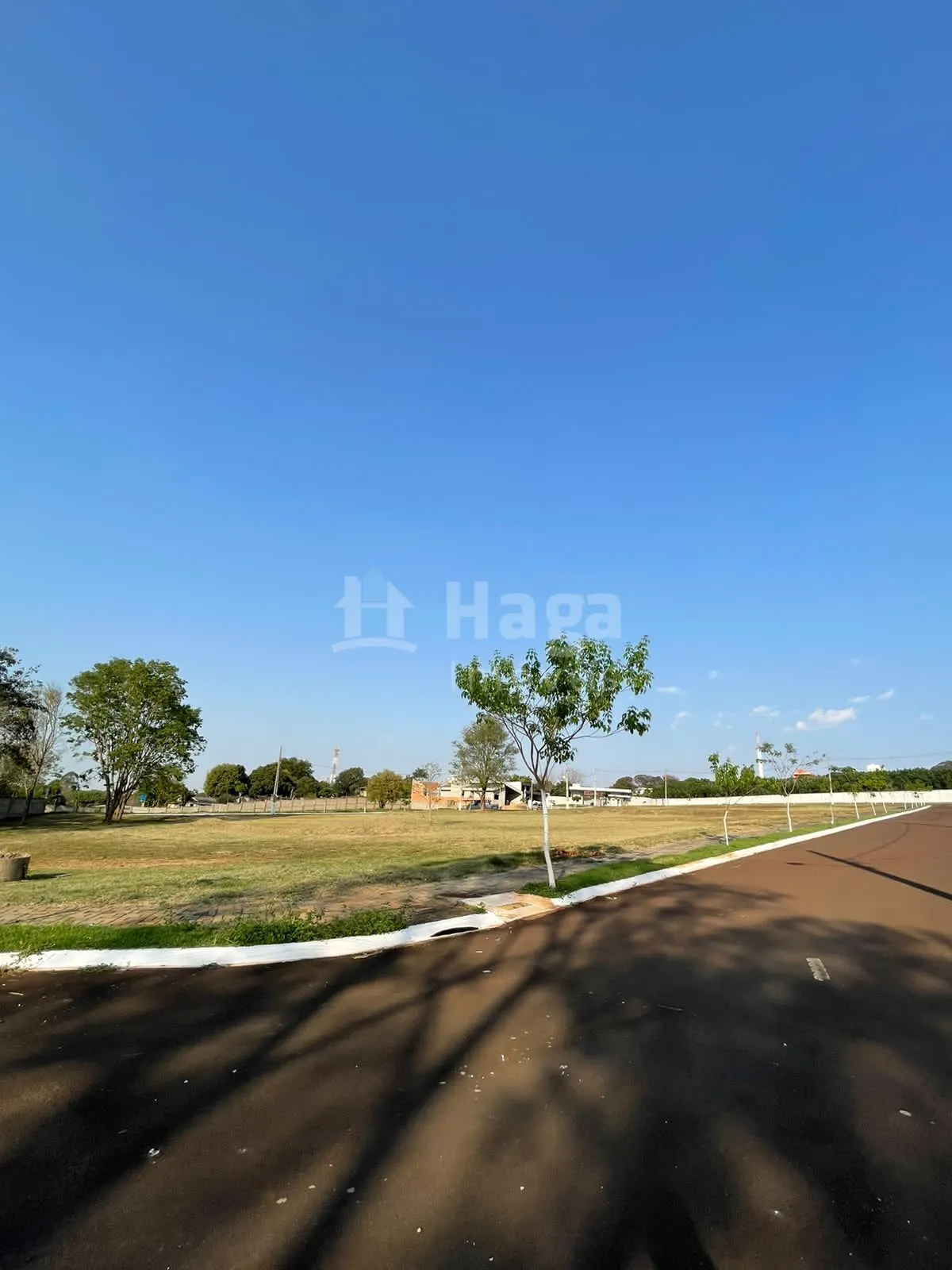 Terreno à venda de 360 m² em Foz do Iguaçu, PR, Brasil