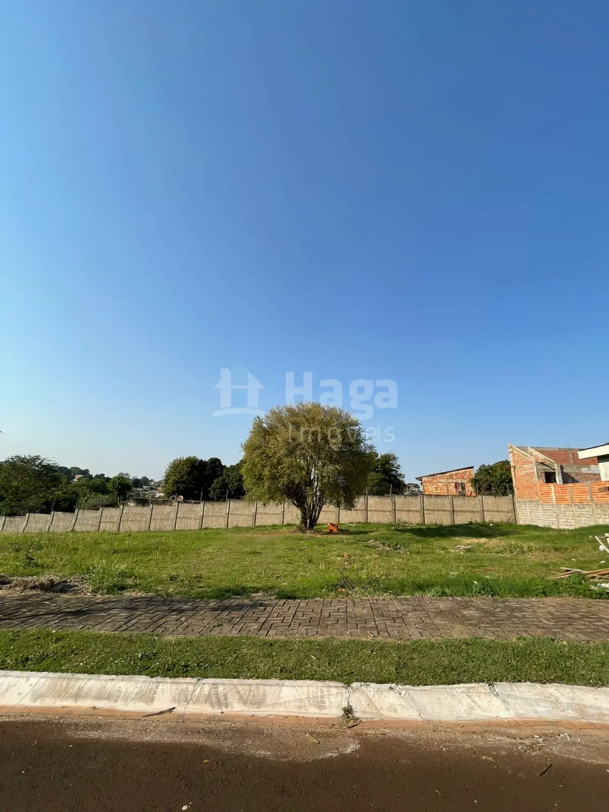 Terreno à venda de 360 m² em Foz do Iguaçu, PR, Brasil