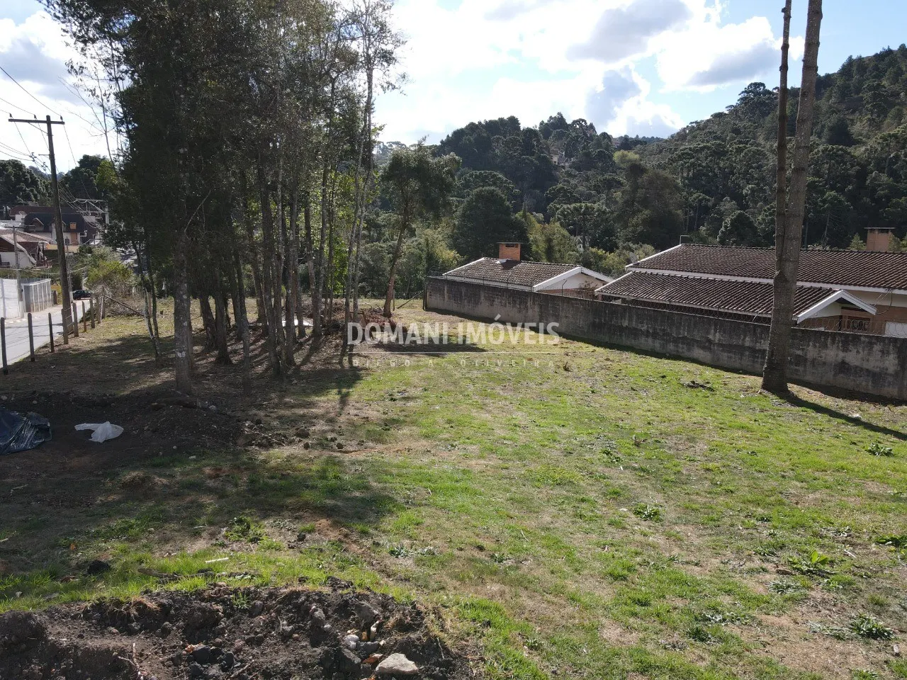Terreno à venda de 1.200 m² em Campos do Jordão, SP, Brasil